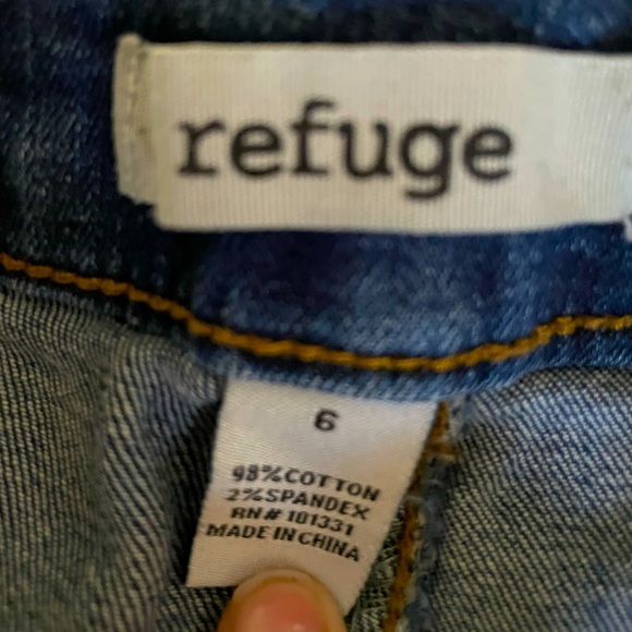 Womens Ripped Jeans - Picture 3 of 3